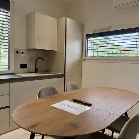 Διαμέρισμα Host4u - Dimora Degli Ulivi, New House With Two Bedrooms, Terrace And Parking, 10 Minutes To The *